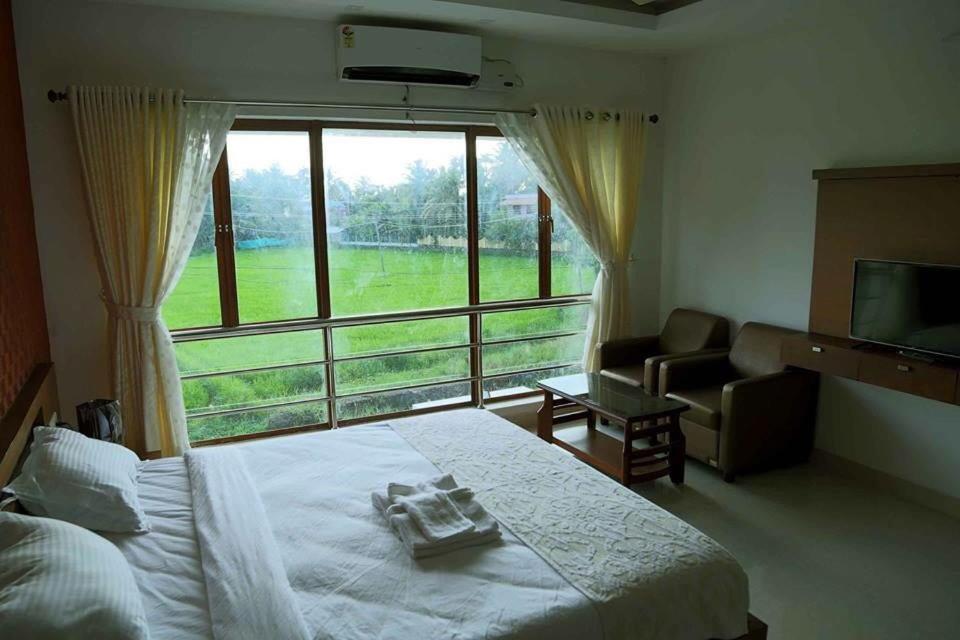 Captains Cabin Backwater Resort Alappuzha Екстериор снимка