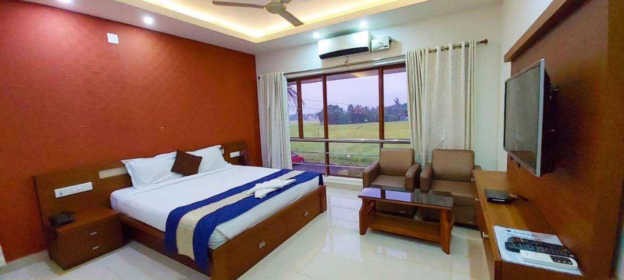 Captains Cabin Backwater Resort Alappuzha Екстериор снимка
