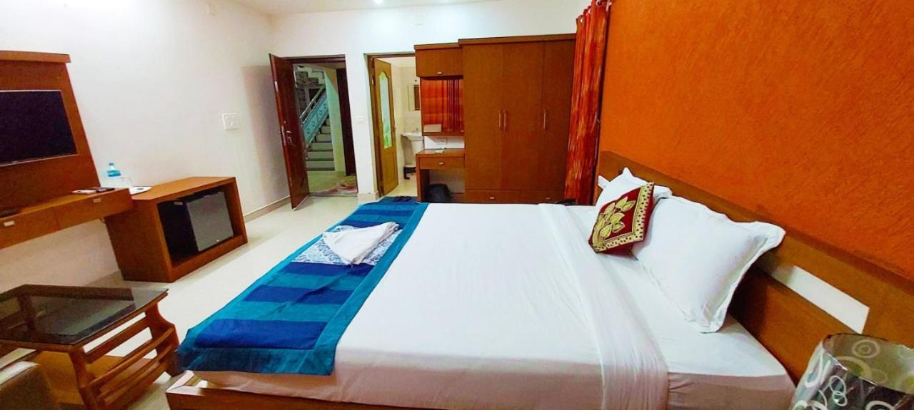 Captains Cabin Backwater Resort Alappuzha Екстериор снимка