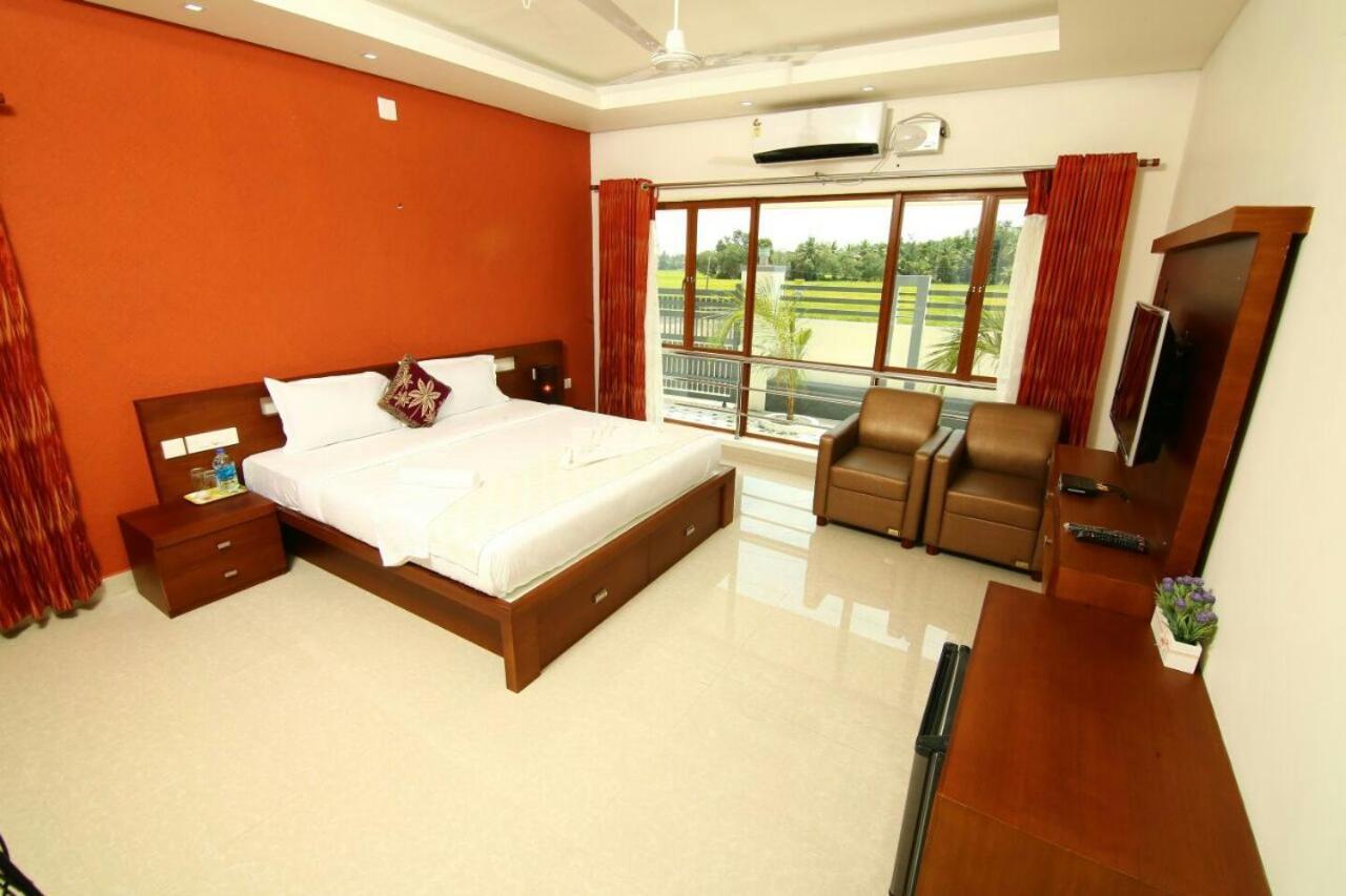 Captains Cabin Backwater Resort Alappuzha Екстериор снимка